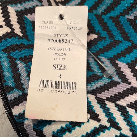 White House Black Market dress size 4. NWT. - Picture 13 of 15